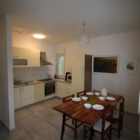 Apartment Dream P-leace *