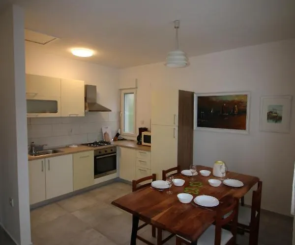 Apartment Dream P-leace *